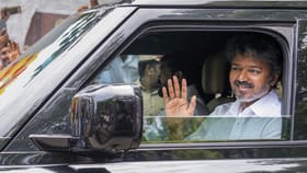 മുഖ്യമന്ത്രി സ്ഥാനം ഉറപ്പിച്ച് വിജയ്; വിസികെ പിന്തുണ