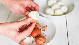 Egg: മുട്ട പുഴുങ്ങിയ ഉടനെ തണുത്ത വെള്ളത്തിൽ ഇടാറുണ്ടോ? അബദ്ധം കാണിക്കല്ലേ...