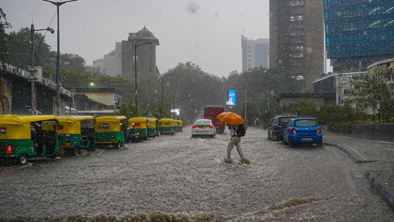 Kerala Rain Alert: മഴ വരുന്നുണ്ടേ! എട്ട് ജില്ലകളിൽ യെല്ലോ അലർട്ട്; ഇന്നത്തെ കാലാവസ്ഥ പ്രവചനം