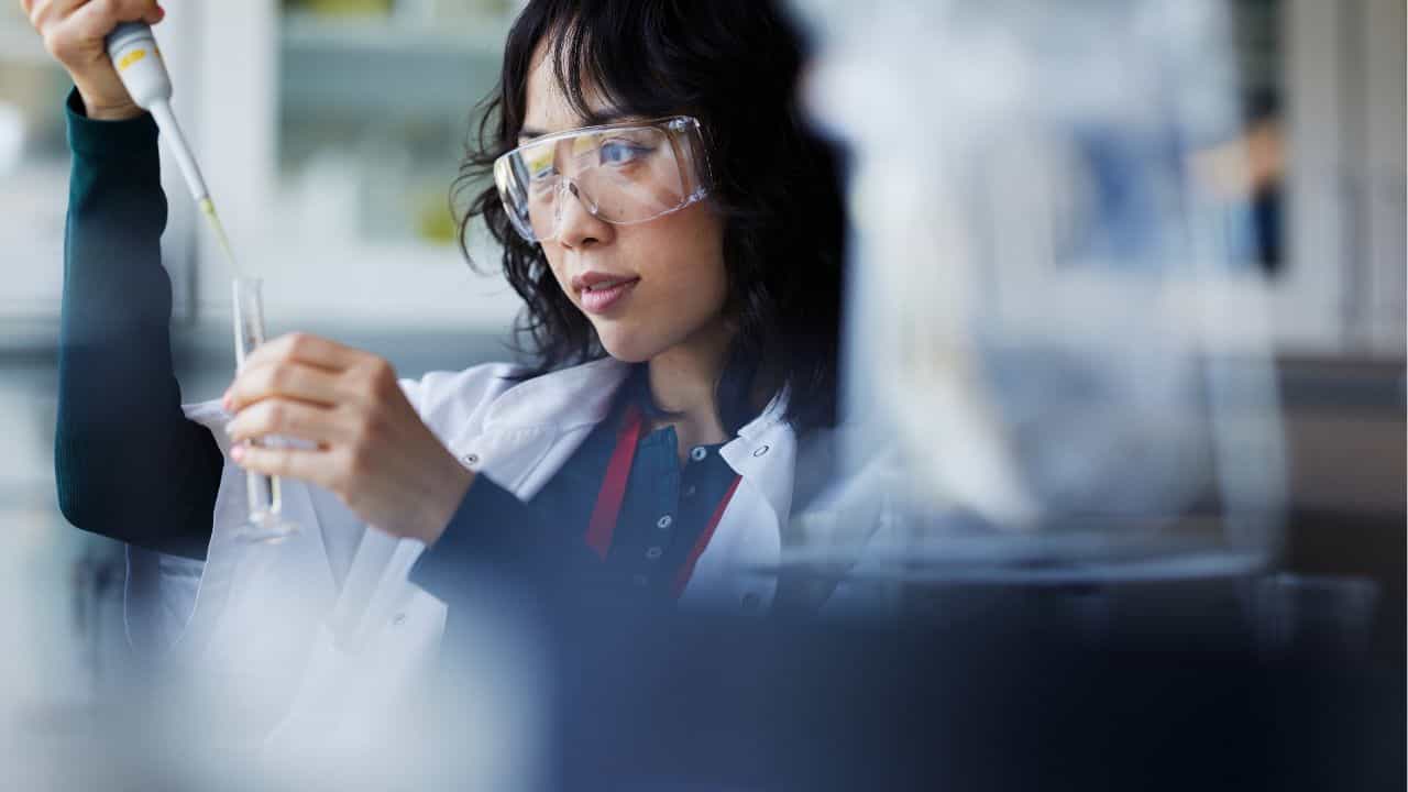 Kerala Post Doctoral Fellowship Programme: വനിതാ ശാസ്ത്രജ്ഞർക്ക് 75,000 രൂപയിലധികം നേടാം, അപേക്ഷിക്കേണ്ടത് എങ്ങനെ?