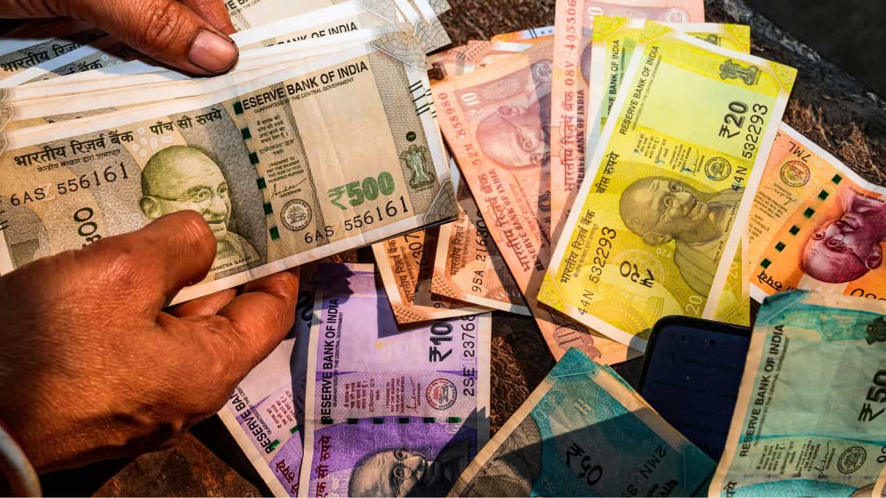 12th Pay Commission: ശമ്പളത്തിൽ വൻ വർധനവ്! പന്ത്രണ്ടാം ശമ്പളകമ്മീഷൻ പ്രവർത്തനങ്ങൾ അവസാനിച്ചോ? 12th Pay Commission: ശമ്പളത്തിൽ വൻ വർധനവ്! പന്ത്രണ്ടാം ശമ്പളകമ്മീഷൻ പ്രവർത്തനങ്ങൾ അവസാനിച്ചോ?