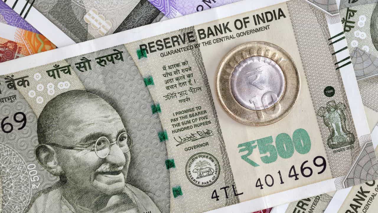 12th Pay Commission: സമയം കഴിഞ്ഞു, ശമ്പള കമ്മീഷനിൽ അഴിച്ചുപണി; പങ്കാളിത്ത പെൻഷൻ പുതുക്കും!