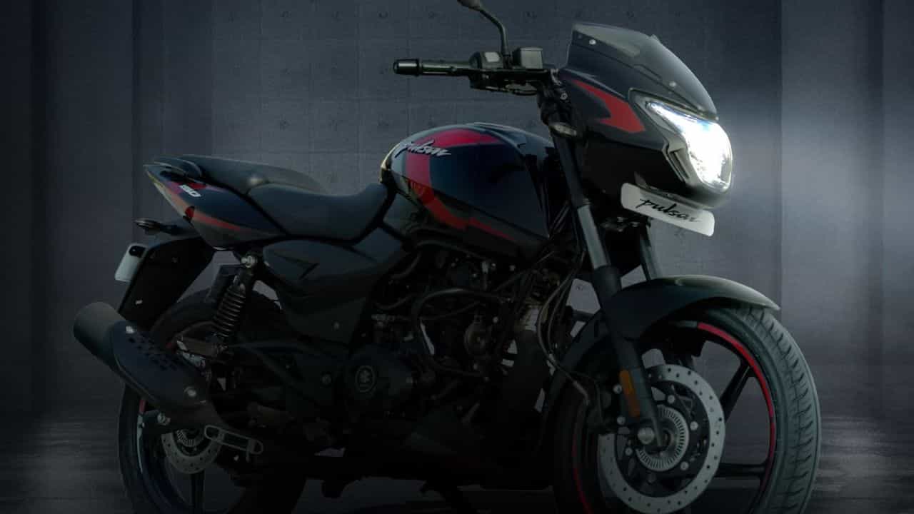 Bajaj Pulsar : ബജാജ് പള്സര്... ഇന്ത്യന് യുവതയുടെ സ്വപ്നം! ഒരു ഗംഭീര തിരിച്ചു വരവിന്റെ കഥ Bajaj Pulsar : ബജാജ് പള്സര്... ഇന്ത്യന് യുവതയുടെ സ്വപ്നം! ഒരു ഗംഭീര തിരിച്ചു വരവിന്റെ കഥ