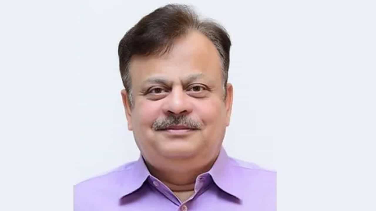 Biswanath Sinha: ആഭ്യന്തരത്തിൽ നിന്ന് ഭരണ തലപ്പത്തേക്ക്; പഞ്ചിംഗ് ഉദ്യോഗസ്ഥൻ ഇനി ചീഫ് സെക്രട്ടറി; ആരാണ് ബിശ്വനാഥ് സിൻഹ?