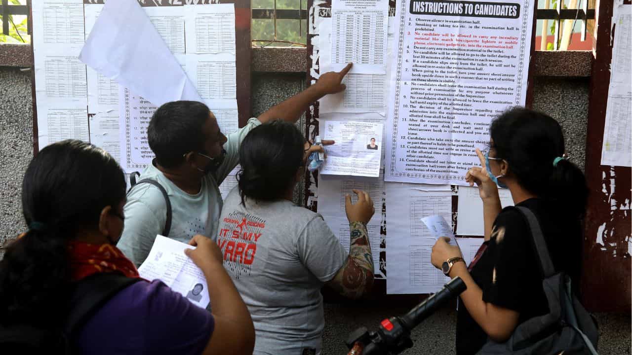 CBSE Class 10 Second Board Result: സിബിഎസ്ഇ പത്താം ക്ലാസ് രണ്ടാം ഘട്ട ഫലം: ഈ ആഴ്ച്ച പ്രഖ്യാപിക്കും? ഏറ്റവും പുതിയ അപ്ഡേറ്റ് CBSE Class 10 Second Board Result: സിബിഎസ്ഇ പത്താം ക്ലാസ് രണ്ടാം ഘട്ട ഫലം: ഈ ആഴ്ച്ച പ്രഖ്യാപിക്കും? ഏറ്റവും പുതിയ അപ്ഡേറ്റ്