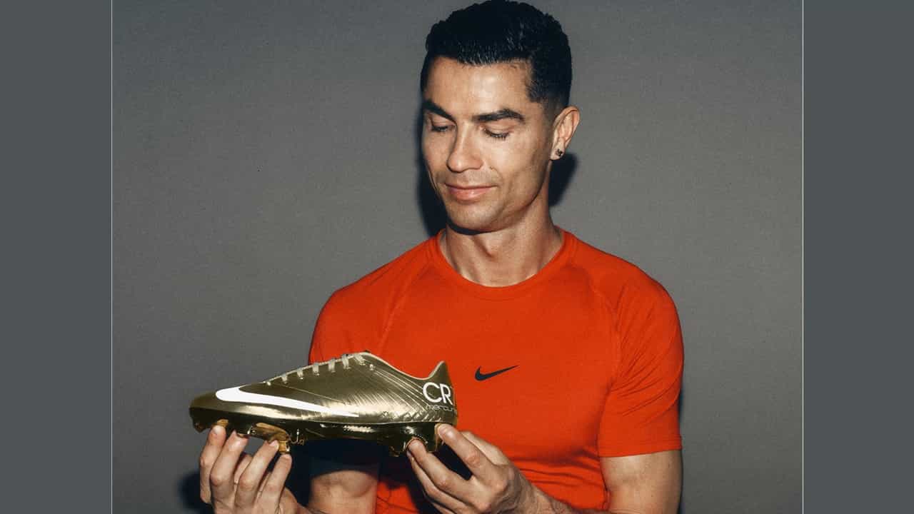Cristiano Ronaldo: കളിക്കളത്തിലെ രാജാവിന്‌ സ്വർണ്ണ ബൂട്ടുകൾ! റൊണാള്‍ഡോയ്ക്ക്‌ വമ്പൻ സർപ്രൈസുമായി നൈക്കി