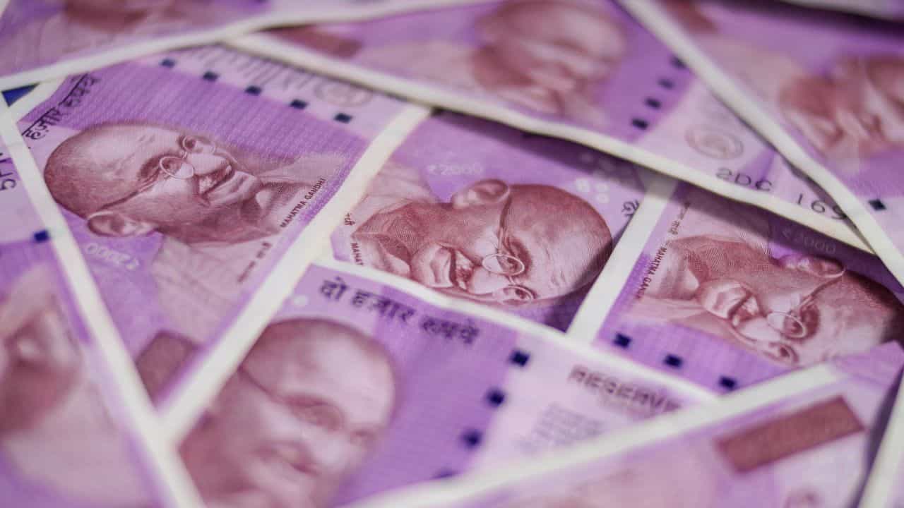 8th Pay Commission: ശമ്പള പരിഷ്കരണം വൈകിയാലും ജീവനക്കാർക്ക് ആശ്വാസം; ഡിഎ വർദ്ധനവ് ഉടൻ 8th Pay Commission: ശമ്പള പരിഷ്കരണം വൈകിയാലും ജീവനക്കാർക്ക് ആശ്വാസം; ഡിഎ വർദ്ധനവ് ഉടൻ
