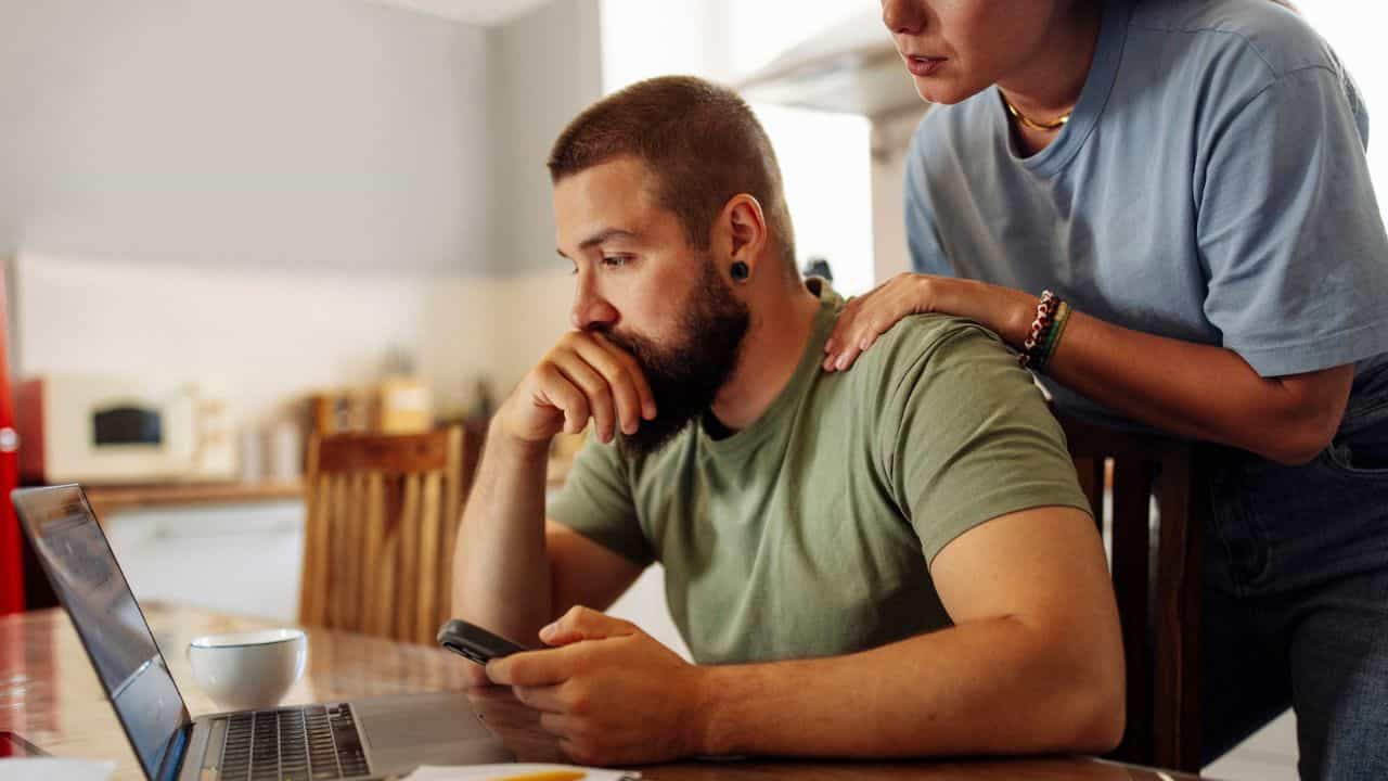 Financial Planning: പണമില്ലെങ്കില്‍ ചെലവ് കുറയ്ക്കണം ഹേ...ആദ്യം നിര്‍ത്തേണ്ടത് ഇതൊക്കെയാണ്‌