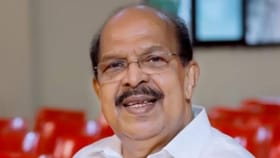 എന്തിനാണ് ആലപ്പുഴയിൽ രണ്ട് മെഡിക്കൽ കോളേജ്; ചെന്നിത്തലയെ...