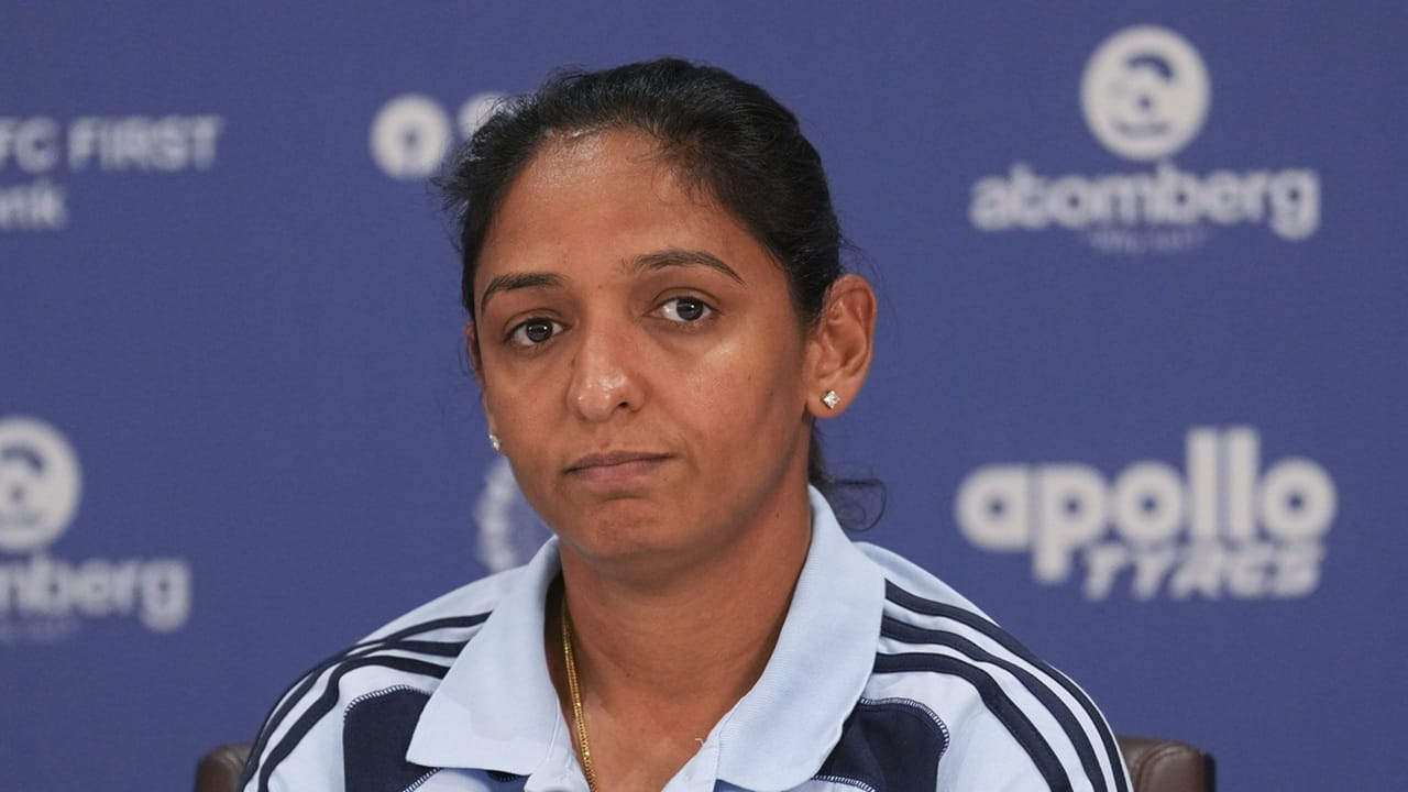 ആദ്യ സന്നാഹ മത്സരത്തിൽ വെസ്റ്റ് ഇൻഡീസിനെതിരെ ആധികാരിക വിജയം നേടി. രണ്ടാം മത്സരത്തിൽ ഇംഗ്ലണ്ടിനെതിരെ പൊരുതിത്തോറ്റു. അവസാന ഓവറിലായിരുന്നു തോല്വി. 36 പന്തില് 68 റണ്സ് നേടിയ റിച്ച ഘോഷ് മാത്രമാണ് പോരാടിയത്.