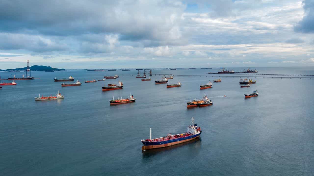 Hormuz Ship Attack: വീണ്ടും പുകയുന്നു; വെടിനിർത്തൽ ലംഘിച്ച് ഹോർമൂസിൽ കപ്പലിന് നേരെ ആക്രമണം