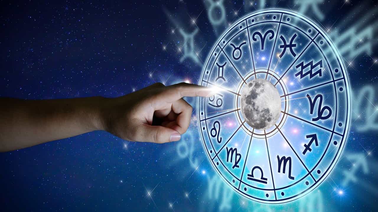 Daily Horoscope Today: ഈ നാളുകാര്ക്ക് ഇന്ന് മികച്ച ദിനം, അംഗീകാരങ്ങള് തേടിയെത്താം; ഇന്നത്തെ രാശിഫലം Daily Horoscope Today: ഈ നാളുകാര്ക്ക് ഇന്ന് മികച്ച ദിനം, അംഗീകാരങ്ങള് തേടിയെത്താം; ഇന്നത്തെ രാശിഫലം