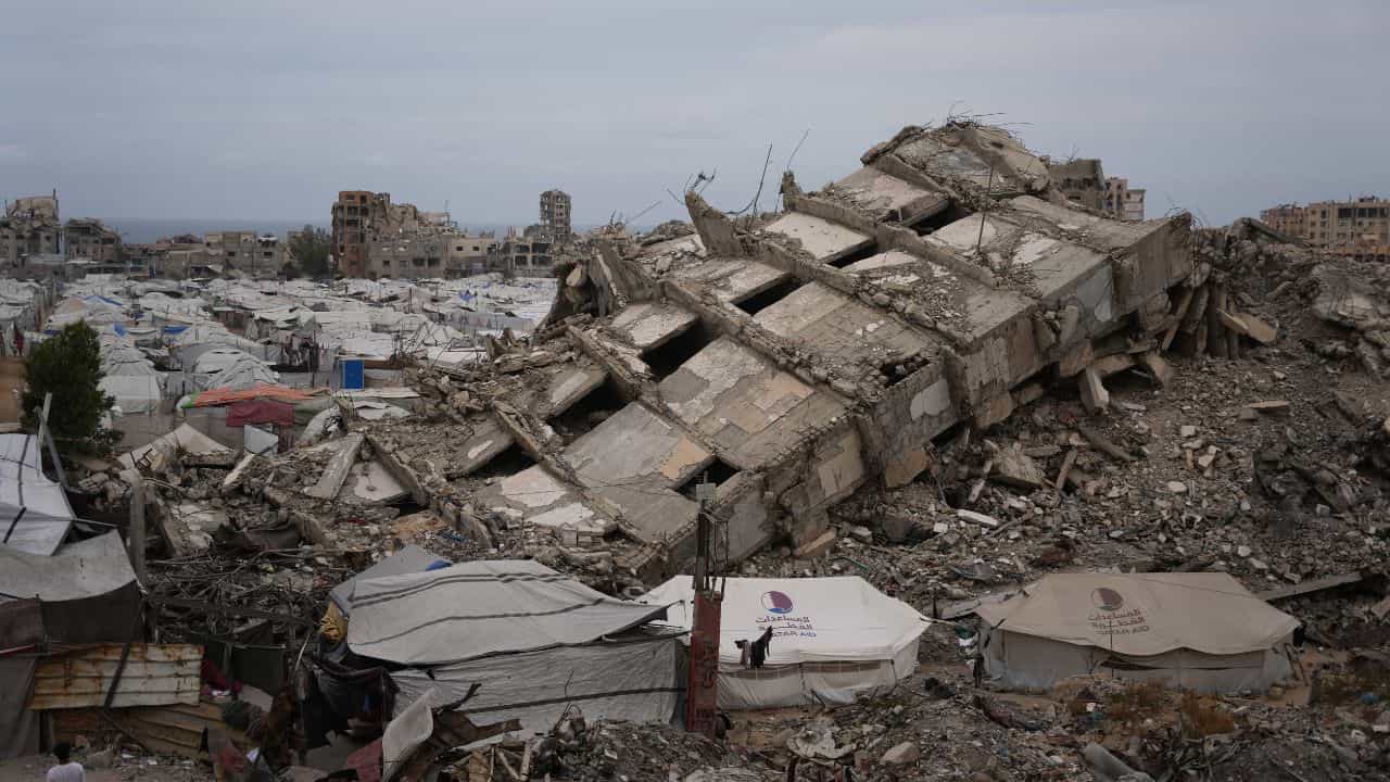 Israel Attack: ഫലസ്തീന് കുട്ടികളെ വിടാതെ ഇസ്രായേല്; ഏഴ് മാസം പ്രായമുള്ള കുഞ്ഞ് വെടിയേറ്റ് മരിച്ചു Israel Attack: ഫലസ്തീന് കുട്ടികളെ വിടാതെ ഇസ്രായേല്; ഏഴ് മാസം പ്രായമുള്ള കുഞ്ഞ് വെടിയേറ്റ് മരിച്ചു