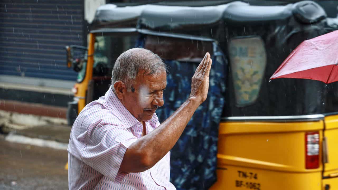 Kerala Rain Alert: സംസ്ഥാനത്ത് പേമാരി; ഇന്നും നാളെയും റെഡ് അലർട്ട്, പ്രളയ സാധ്യത മുന്നറിയിപ്പ്