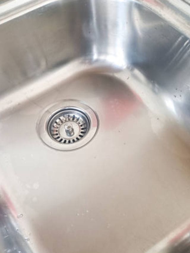 അടുക്കളയിൽ സിങ്ക് ബ്ലോക്ക് ആയോ? പരിഹാരം ഇതാ