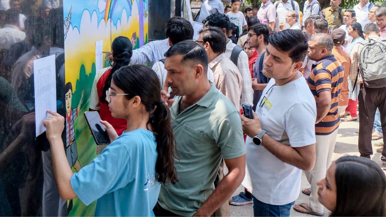 NEET Re-Exam Admit Cards 2026: നീറ്റ് പുനഃപരീക്ഷയ്ക്ക് ദിവസങ്ങൾ മാത്രം; ഹാൾ ടിക്കറ്റ് ഡൗൺലോഡ് ചെയ്യാനാകാതെ വിദ്യാർത്ഥികൾ NEET Re-Exam Admit Cards 2026: നീറ്റ് പുനഃപരീക്ഷയ്ക്ക് ദിവസങ്ങൾ മാത്രം; ഹാൾ ടിക്കറ്റ് ഡൗൺലോഡ് ചെയ്യാനാകാതെ വിദ്യാർത്ഥികൾ