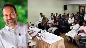 അത് അവർ തീർത്തോളും; 'അമ്മ'യുടെ ആഭ്യന്തര പ്രശ്നങ്ങളിൽ സർക്കാർ....