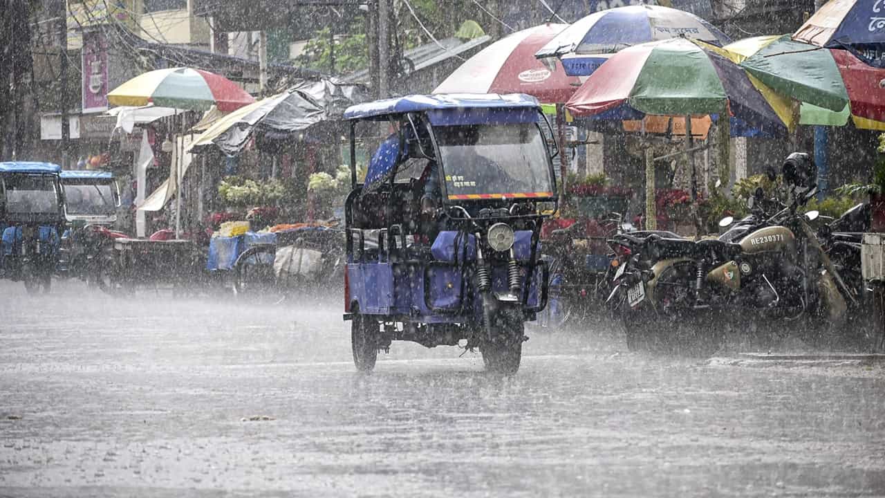 Kerala Rain Alert: കാലവര്‍ഷം പടിവാതില്‍ക്കല്‍; ഇനി ഓറഞ്ച് അലര്‍ട്ടുകളുടെ നാളുകള്‍; വരുന്നത് കനത്ത മഴ