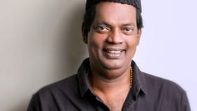 നിറഞ്ഞുകത്തുന്ന കഥാപാത്രങ്ങൾ, കോമാളി ഇമേജ് തകർത്ത പകർന്നാട്ടങ്ങൾ