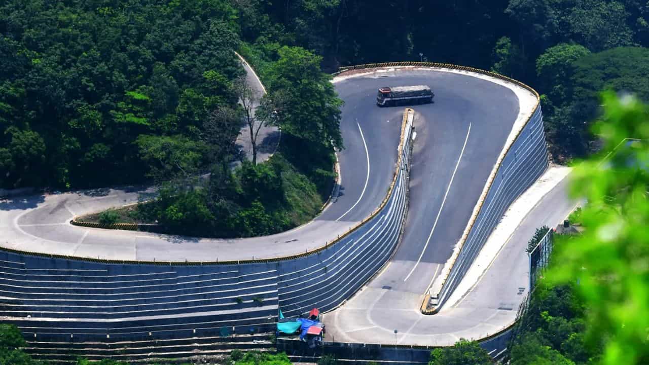 Thamarassery Churam: താമരശേരി ചുരത്തില്‍ വാഹനങ്ങള്‍ക്ക് നിരോധനം; നിയന്ത്രണം ബാധകമാകുന്നത് ഇവയ്ക്ക്‌