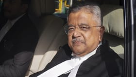സോളിസിറ്റർ ജനറലായി തുഷാർ മേത്ത തുടരും