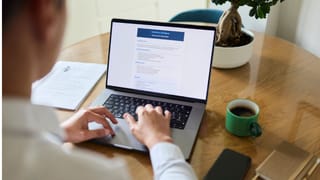 UAE Labour Law: വാക്കാൽ മാത്രമുള്ള പിരിച്ചുവിടലിന് നിയമസാധുതയില്ല… യുഎഇയിൽ ജോലി ചെയ്യുന്നവർ അറിയേണ്ട നിയമം