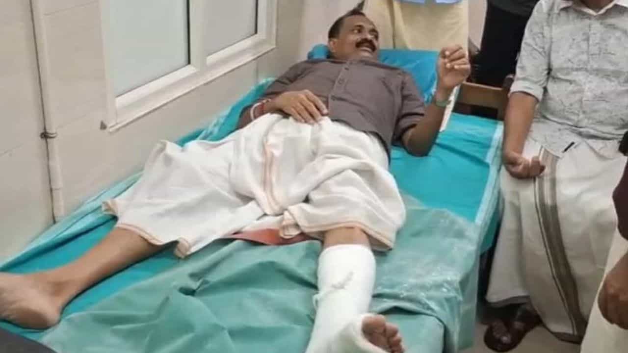 Thiruvananthapuram Corporation : തിരുവനന്തപുരം കോര്‍പ്പറേഷനിലെ കയ്യാങ്കളി; ഇരു വഭാഗത്തിനെതിരെയും കേസ്‌