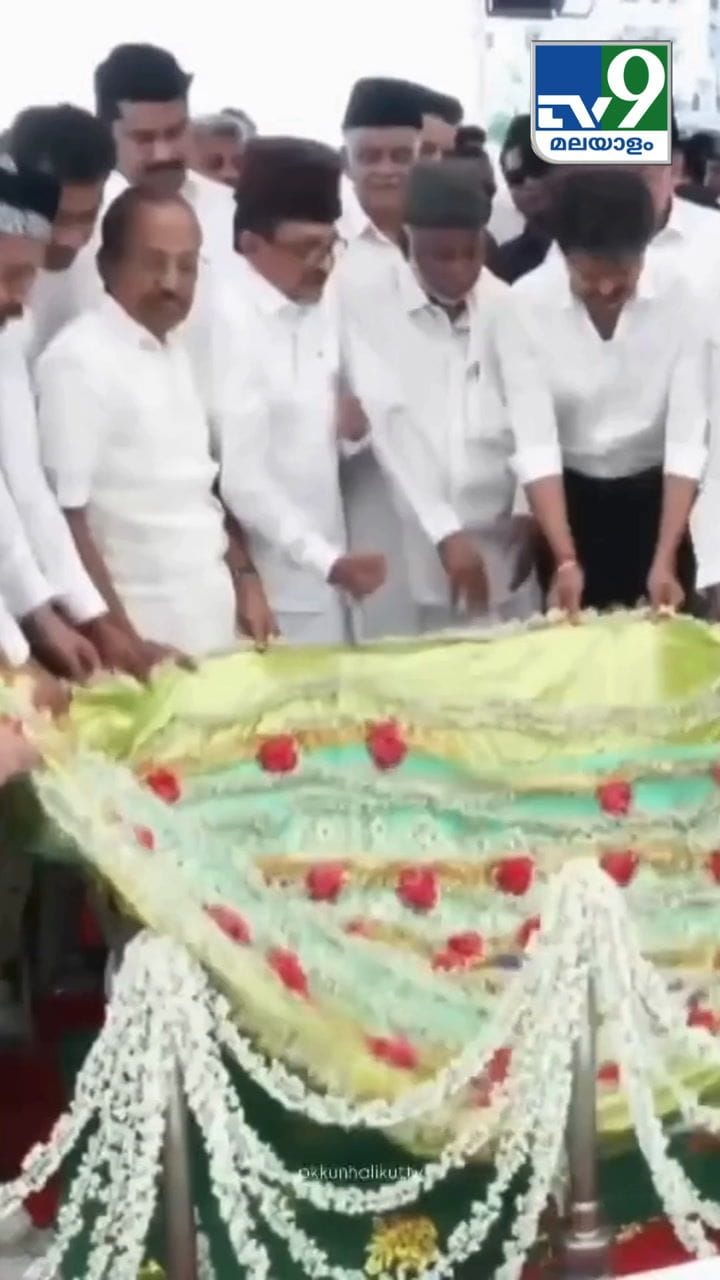 തമിഴ്നാട് മുഖ്യമന്ത്രി വിജയ്ക്കൊപ്പം ലീഗ് നേതാക്കൾ