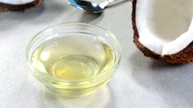 Coconut Oil Price: കുതിക്കാനൊരുങ്ങി വെളിച്ചെണ്ണ വില? വീണ്ടും അടുക്കളയ്ക്ക് പുറത്തോ?...