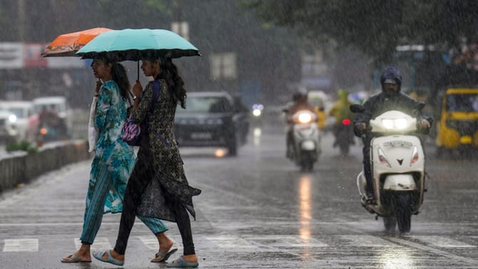 കാലവർഷം എത്തി മക്കളെ.... വരും മണിക്കൂറുകളിൽ അതിശക്തമായ മഴ