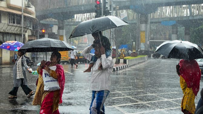 മഴ പോയിട്ടില്ല, നാളെ കൂടി ആശ്വാസിക്കാം; കാലാവസ്ഥ മുന്നറിയിപ്പ്...
