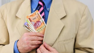 8th Pay Commission: പഴയ പെൻഷൻ പദ്ധതി നടപ്പിലാക്കുമോ? മറുപടി, ജീവനക്കാർക്ക് തിരിച്ചടി!