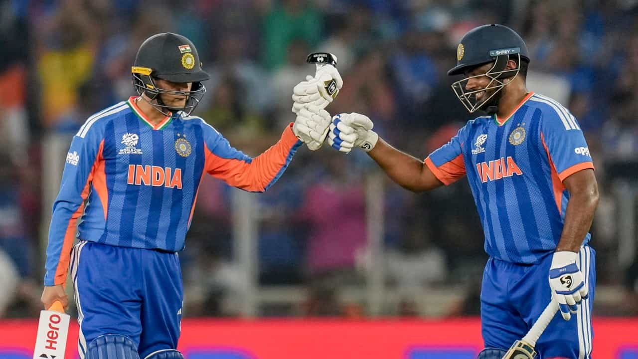 Sanju Samson: അഭിഷേക് ശര്‍മ്മ വേണ്ട; സഞ്ജു സാംസണിനെ ഓപ്പണര്‍ സ്ഥാനത്തേക്ക് തിരികെയെത്തിക്കണമെന്ന് മുന്‍ സെലക്ടര്‍