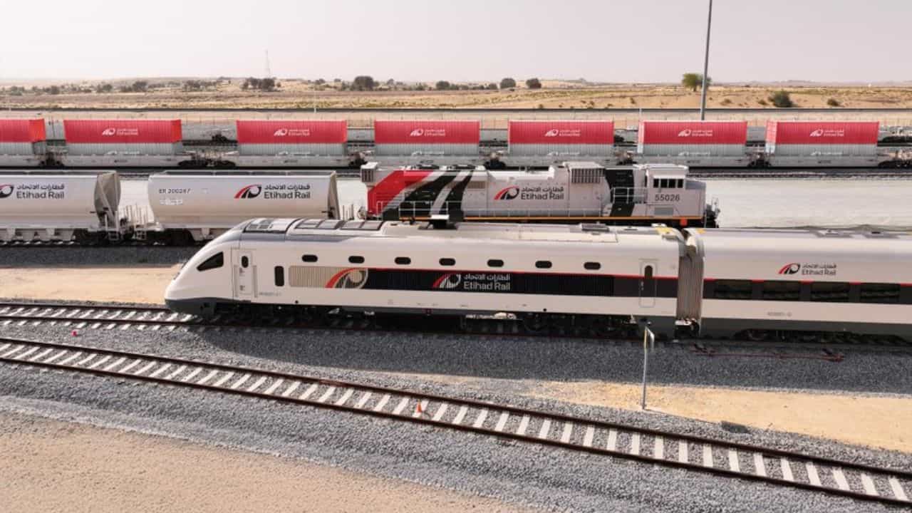Etihad Rail: കുറഞ്ഞ ചിലവിൽ രാജകീയ യാത്ര, എത്തിഹാദ് റെയിലിൻ്റെ ടിക്കറ്റ് നിരക്കുകൾ, ഓഫറുകൾ; കൂടുതൽ അറിയാം…! Etihad Rail: കുറഞ്ഞ ചിലവിൽ രാജകീയ യാത്ര, എത്തിഹാദ് റെയിലിൻ്റെ ടിക്കറ്റ് നിരക്കുകൾ, ഓഫറുകൾ; കൂടുതൽ അറിയാം…!