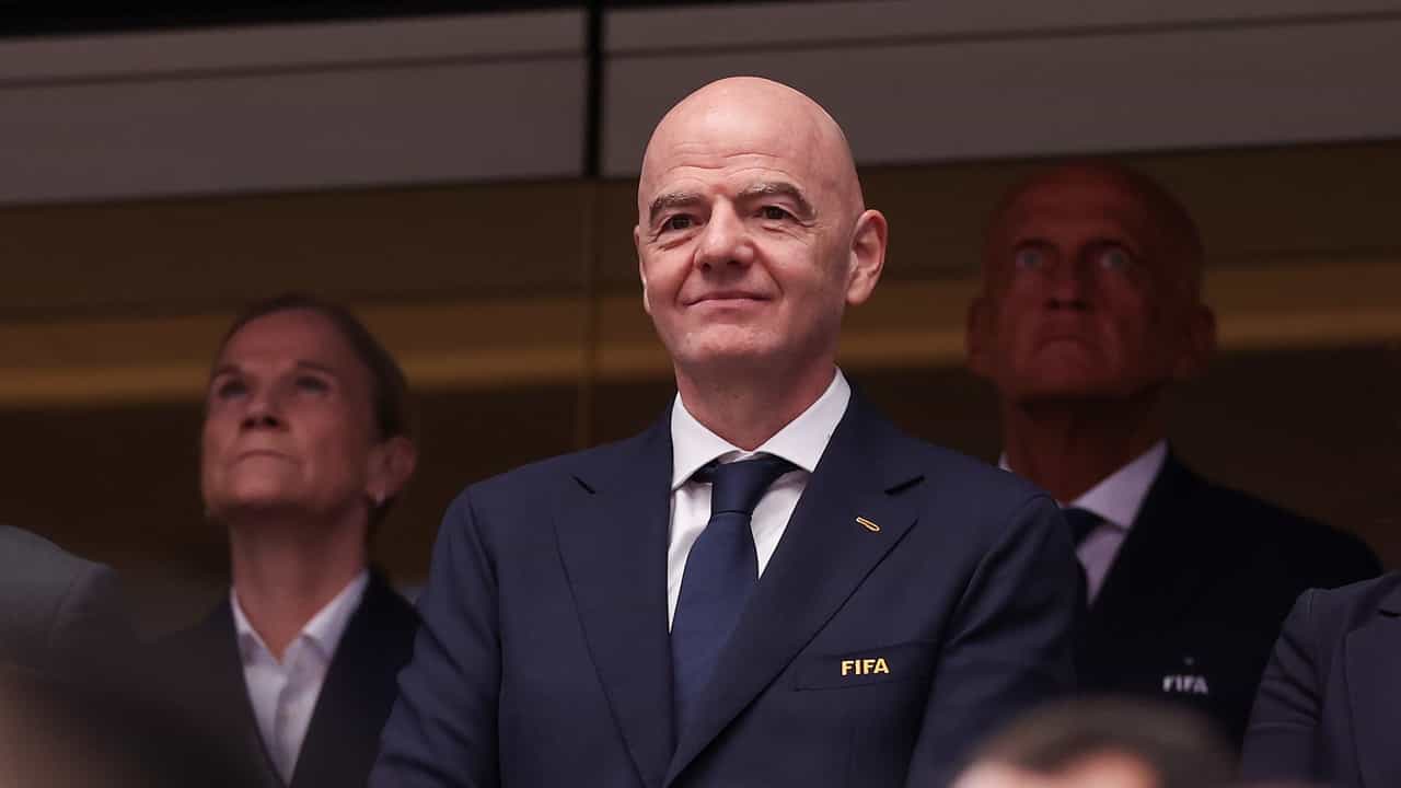 FIFA Controversy: ഫിഫയ്ക്കെതിരെ യുവേഫയുടെ റെഡ് കാര്ഡ്! പിന്തുണച്ച് എഎഫ്സി; ഒറ്റപ്പെട്ട് ഇന്ഫാന്റിനോ FIFA Controversy: ഫിഫയ്ക്കെതിരെ യുവേഫയുടെ റെഡ് കാര്ഡ്! പിന്തുണച്ച് എഎഫ്സി; ഒറ്റപ്പെട്ട് ഇന്ഫാന്റിനോ
