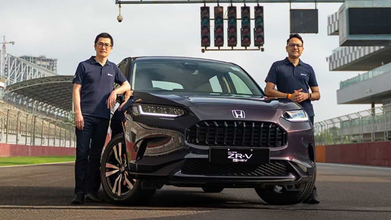 Honda ZRV : 22 കിലോമീറ്റർ മൈലേജുള്ള പ്രീമിയം മിഡ്-സൈസ് എസ്യുവി, ZR-V യെ ഇന്ത്യയിൽ അവതരിപ്പിച്ച് ഹോണ്ട Honda ZRV : 22 കിലോമീറ്റർ മൈലേജുള്ള പ്രീമിയം മിഡ്-സൈസ് എസ്യുവി, ZR-V യെ ഇന്ത്യയിൽ അവതരിപ്പിച്ച് ഹോണ്ട