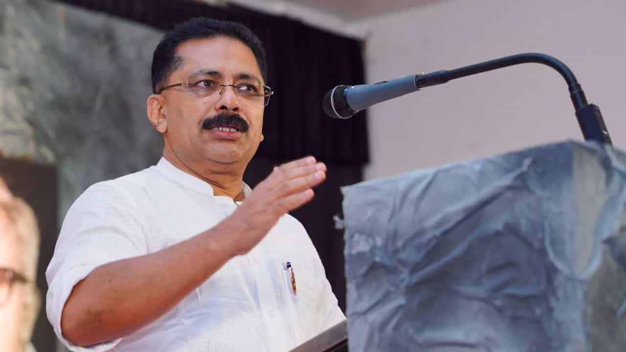 K T Jaleel: ഒരു കുട്ടിയെയും വേദനിപ്പിക്കും വിധം പെരുമാറിയിട്ടില്ല, മറിച്ചൊരു അനുഭവം ഉണ്ടെങ്കിൽ കമന്റ് ചെയ്യൂ! ബാലാവകാശ കമ്മീഷന്റെ കേസിൽ കെ ടി ജലീൽ