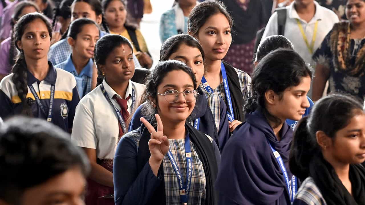 Kerala Plus One Admission 2026: പ്ലസ് വൺ ക്ലാസുകൾ തുടങ്ങി; സപ്ലിമെൻ്ററി അലോട്ട്മെൻ്റ് വരുന്നു, അപേക്ഷിക്കേണ്ട വിധം Kerala Plus One Admission 2026: പ്ലസ് വൺ ക്ലാസുകൾ തുടങ്ങി; സപ്ലിമെൻ്ററി അലോട്ട്മെൻ്റ് വരുന്നു, അപേക്ഷിക്കേണ്ട വിധം
