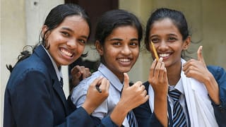 Kerala Plus One Admission 2026: പ്ലസ് വൺ പ്രവേശനത്തിന് വീണ്ടും അവസരം! സെക്കൻഡ് സപ്ലിമെന്ററി അലോട്ടമെൻ്റിന് അപേക്ഷിക്കാം