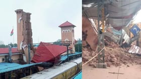കോഴിക്കോട് റെയിൽവേ സ്റ്റേഷനിൽ ക്ലോക്ക് ടവർ തകർന്നുവീണു