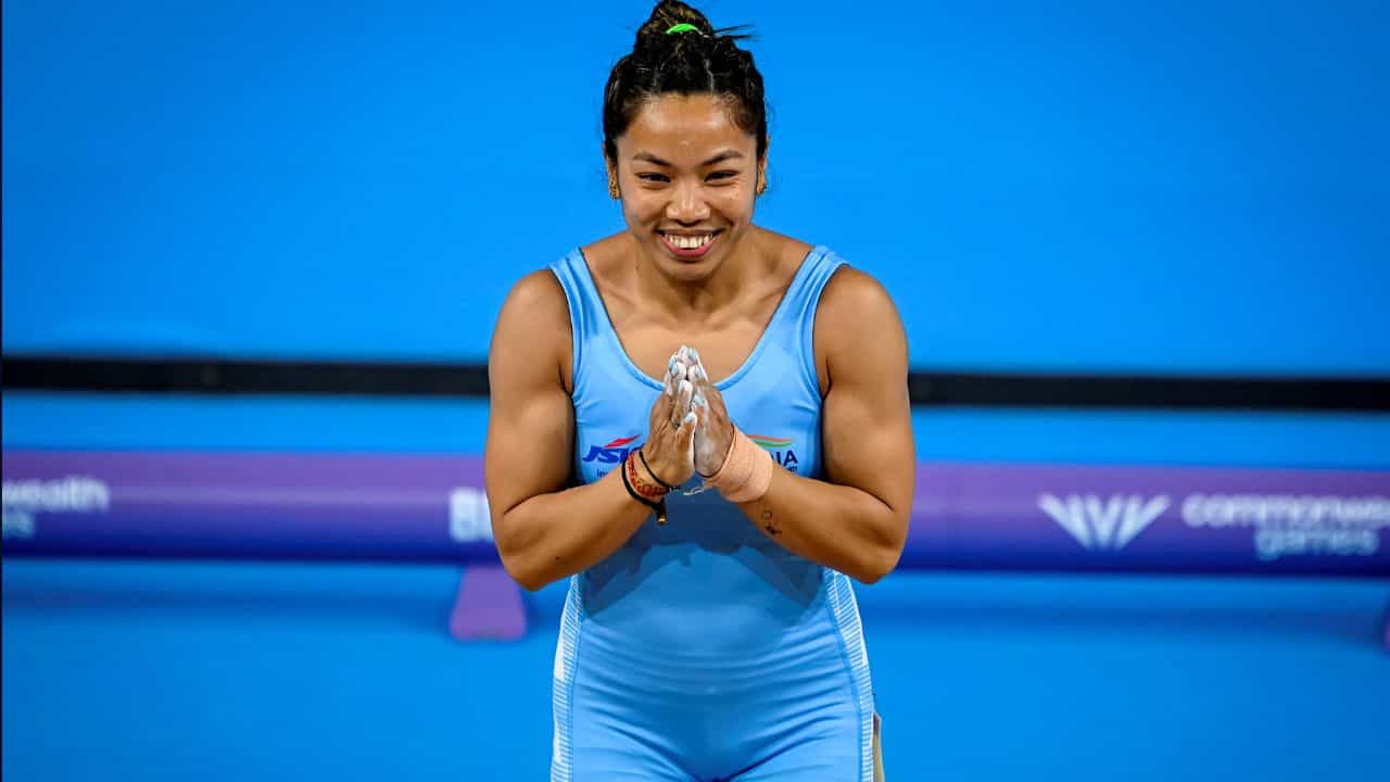Common Wealth Games: കോമൺവെൽത്ത് ഗെയിംസ്; റെക്കോർഡ് പ്രകടനത്തോടെ മീരാഭായ് ചാനുവിന് സ്വർണം, ഇന്ത്യയ്ക്ക് ആദ്യ മെഡൽ നേട്ടം Common Wealth Games: കോമൺവെൽത്ത് ഗെയിംസ്; റെക്കോർഡ് പ്രകടനത്തോടെ മീരാഭായ് ചാനുവിന് സ്വർണം, ഇന്ത്യയ്ക്ക് ആദ്യ മെഡൽ നേട്ടം