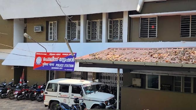 16 ദിവസം പ്രായമുള്ള പെൺകുഞ്ഞിനെ ഉപേക്ഷിച്ച് അ‌മ്മ മുങ്ങി
