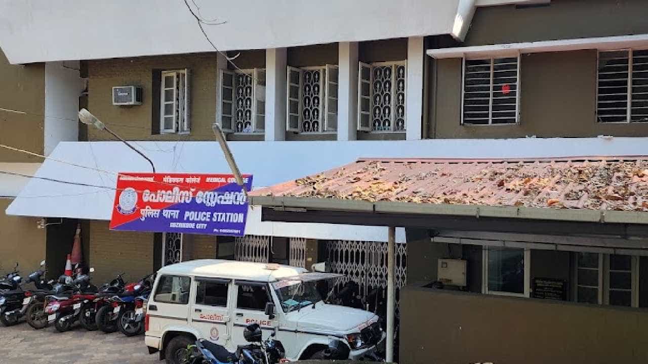 16 ദിവസം പ്രായമുള്ള പെൺകുഞ്ഞിനെ അ‌പരിചിതയുടെ ​കൈയിൽ നൽകി അ‌മ്മ മുങ്ങി; കുഞ്ഞ് സ്റ്റേഷനിൽ