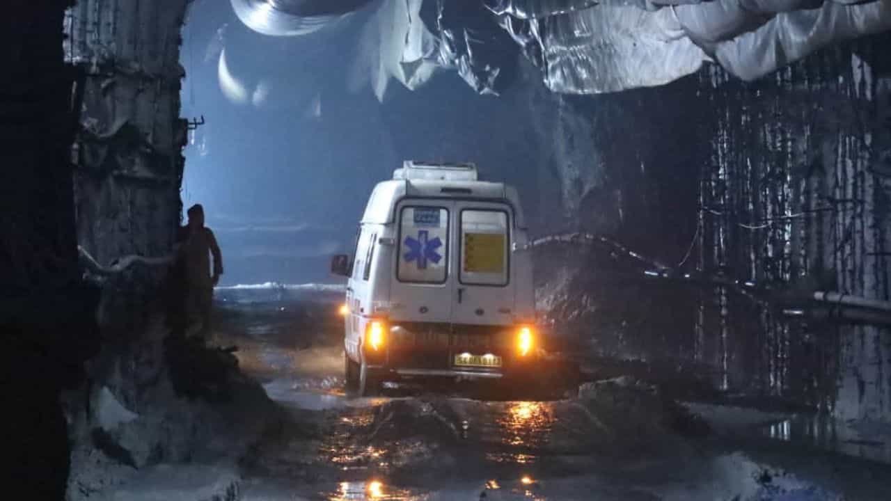 Sikkim Tunnel Collapse : സിക്കീമിലെ തുരങ്കം തകർന്നുള്ള അപകടത്തിൽ മരണം 20 ആയി, കാണാതായവരിൽ കോട്ടയം സ്വദേശിയും