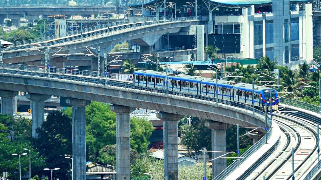 Chennai Metro: 4 ടവറുകൾ, സ്കൈവാക്ക്; മെട്രോയുടെ സ്വപ്ന പദ്ധതി സെപ്റ്റംബറിൽ Chennai Metro: 4 ടവറുകൾ, സ്കൈവാക്ക്; മെട്രോയുടെ സ്വപ്ന പദ്ധതി സെപ്റ്റംബറിൽ