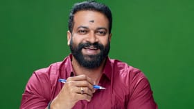 ജയിലിൽ നിന്ന് സുഗതൻ വരുമോ? തിരുവനന്തപുരത്തെ 'സീരിയൽ' സസ്പെൻസ്!