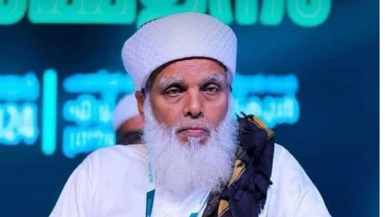 Kerala State Wakf Board: വഖഫ് ബോർഡിനേർപ്പെടുത്തിയ നിയന്ത്രണം: ഹൈക്കോടതി വിധിക്കെതിരെ ഉമർ ഫൈസി സുപ്രീം കോടതിയിൽ Kerala State Wakf Board: വഖഫ് ബോർഡിനേർപ്പെടുത്തിയ നിയന്ത്രണം: ഹൈക്കോടതി വിധിക്കെതിരെ ഉമർ ഫൈസി സുപ്രീം കോടതിയിൽ