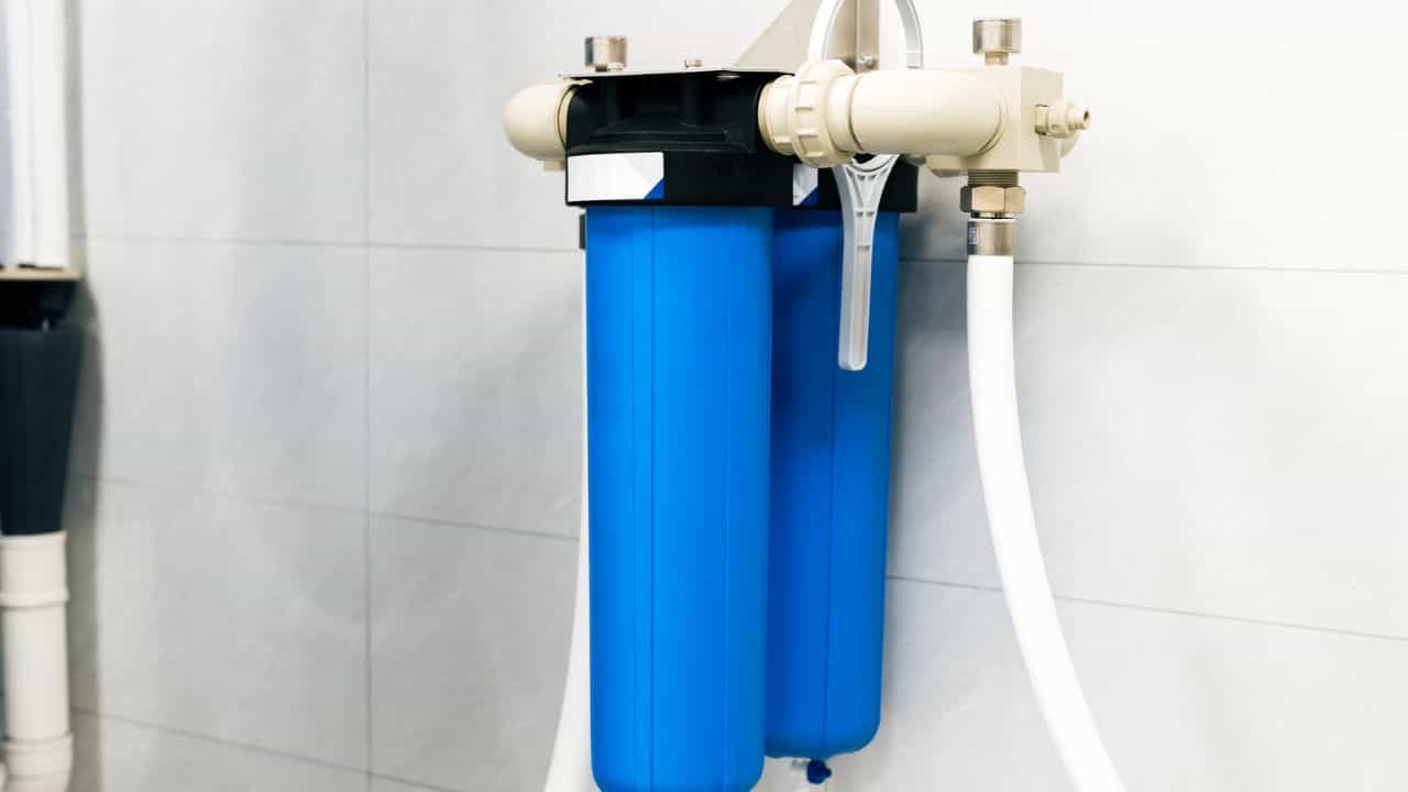 Water Purifier Cleaning: വാട്ടർ പ്യൂരിഫയർ സർവീസിന് ഇനി പണം കളയേണ്ട! വീട്ടിൽ തന്നെ വൃത്തിയാക്കാം; ഇതാ വഴികൾ