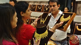 സ്വർണം പണിപറ്റിച്ചു! വീണ്ടും കുതിപ്പിൽ തന്നെ; ഇന്ന് ഒരു പവന് എത്ര