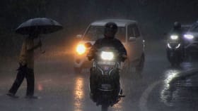 ഇന്നും മഴ കനക്കും, 3 ജില്ലക്കാർ ശ്രദ്ധിച്ചോണേ; ഇന്നത്തെ കാലാവസ്ഥ